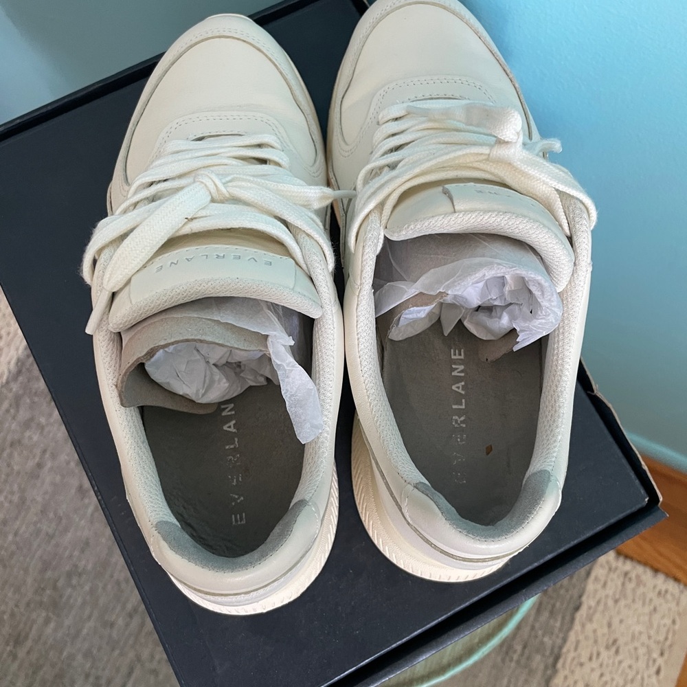 Everlane Women's White Leather Sneakers - Picture 4 of 6